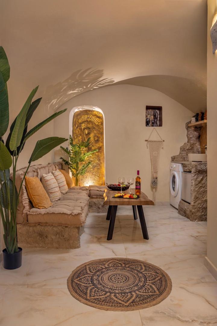 Ethnic Cave Suite Rhodes City Eksteriør bilde